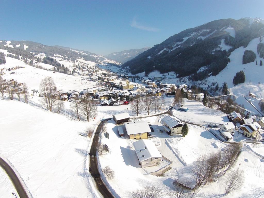 Saalbach Apartments Landhaus Bernkogel - Ski In Ski Out Exteriér fotografie