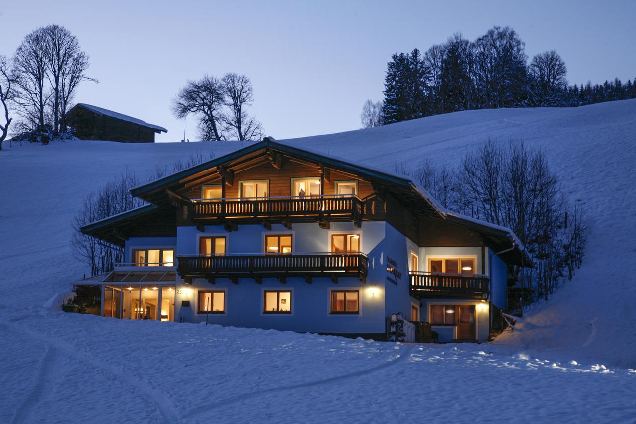 Saalbach Apartments Landhaus Bernkogel - Ski In Ski Out Exteriér fotografie