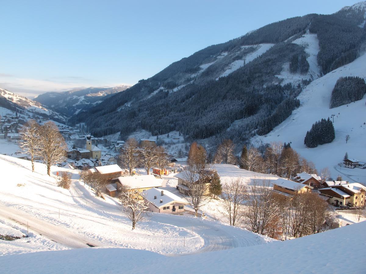 Saalbach Apartments Landhaus Bernkogel - Ski In Ski Out Exteriér fotografie